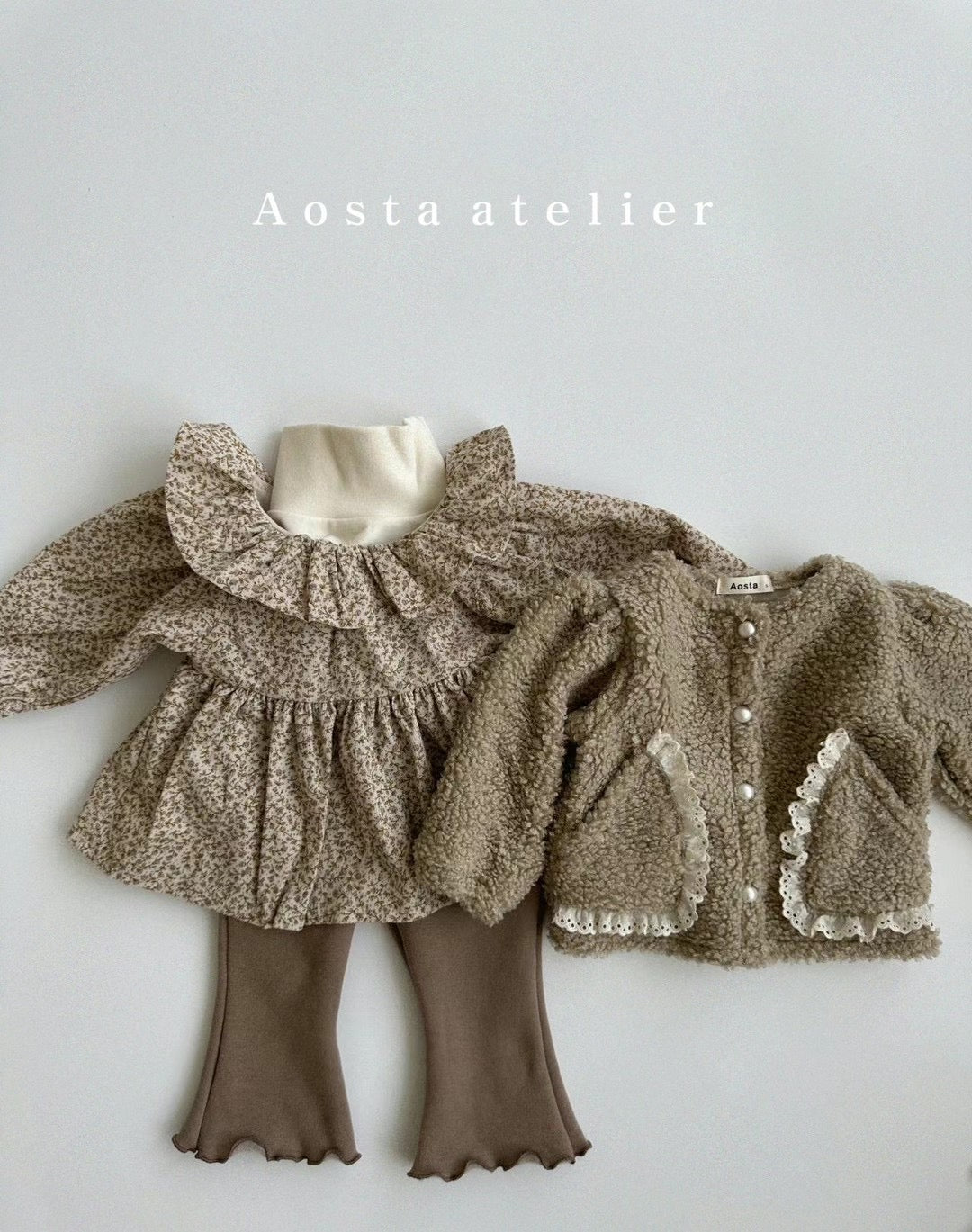 tete bear Cardigan