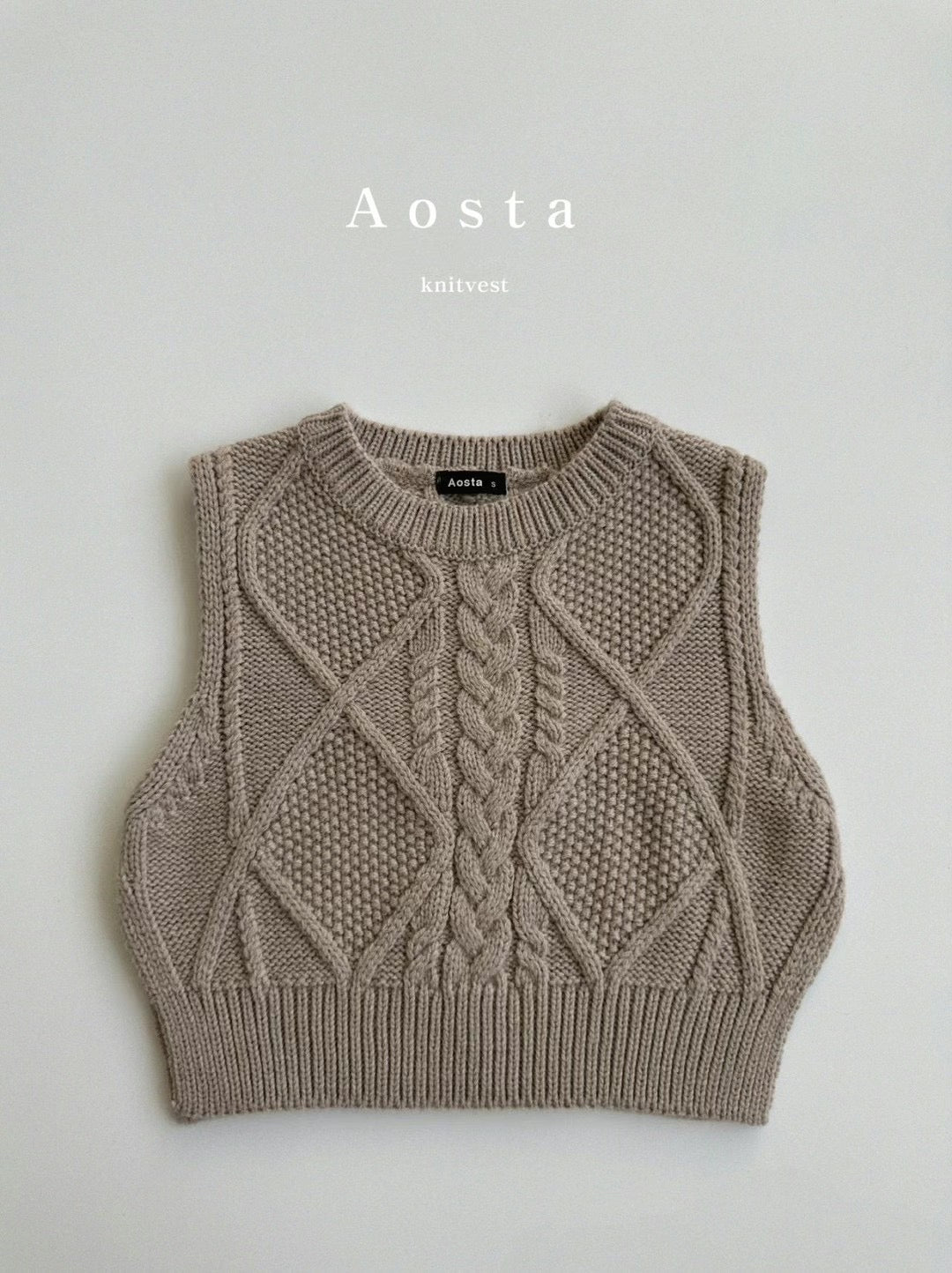 Knit vest