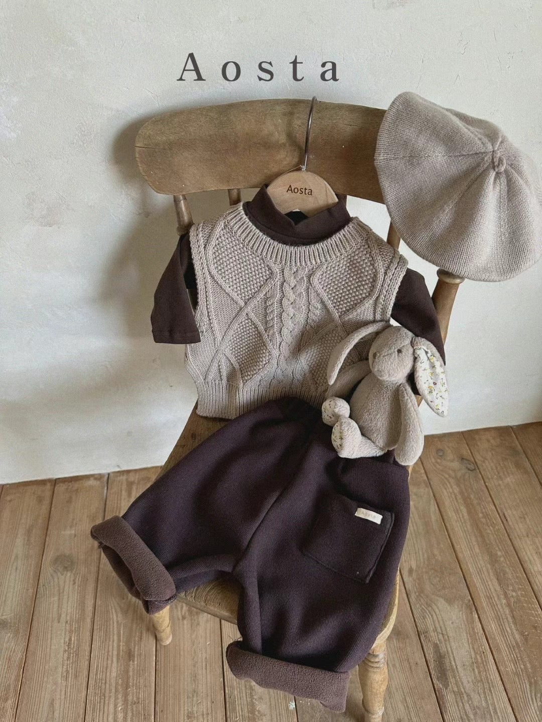 Knit vest