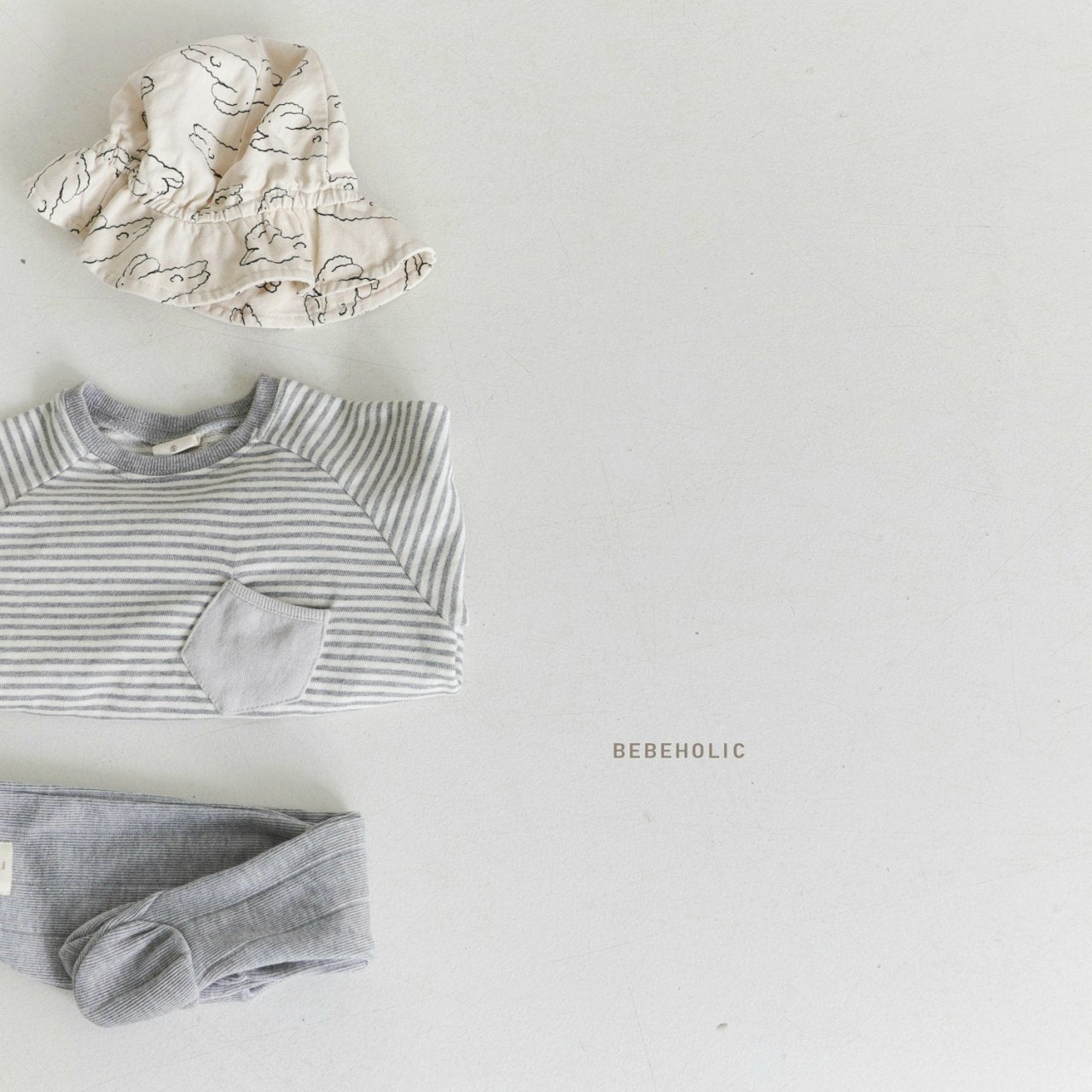 Pocket sweatshirt
