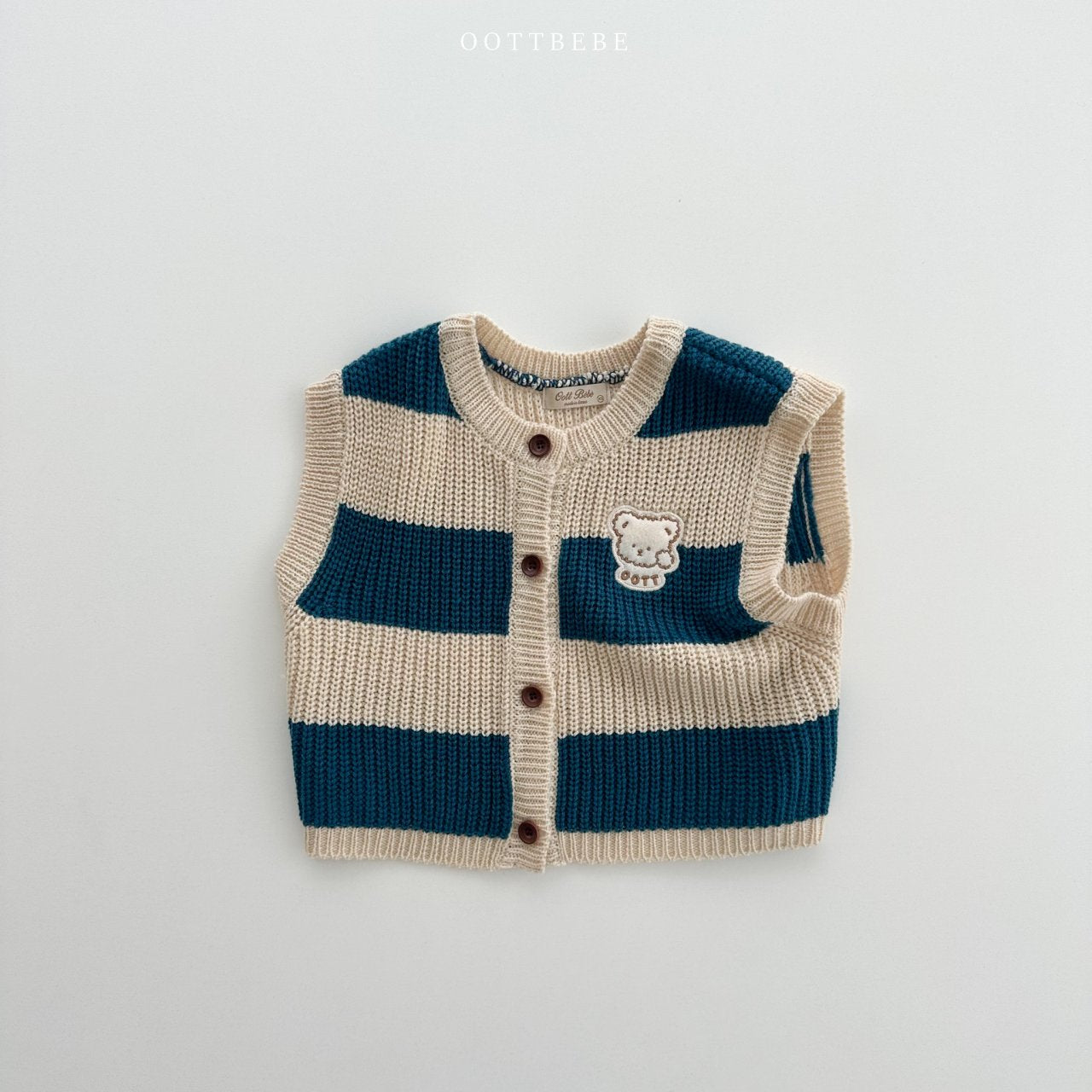 Ringing dong knit vest