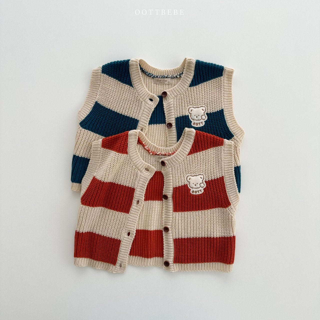 Ringing dong knit vest