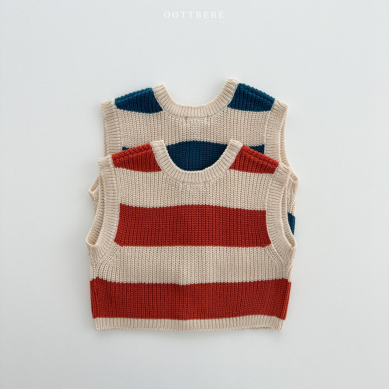 Ringing dong knit vest