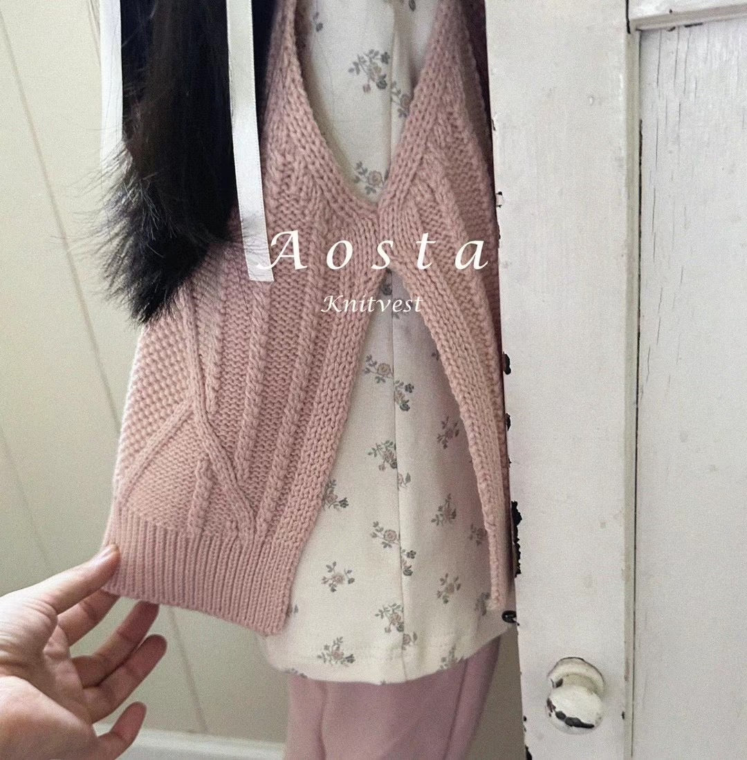 Knit vest